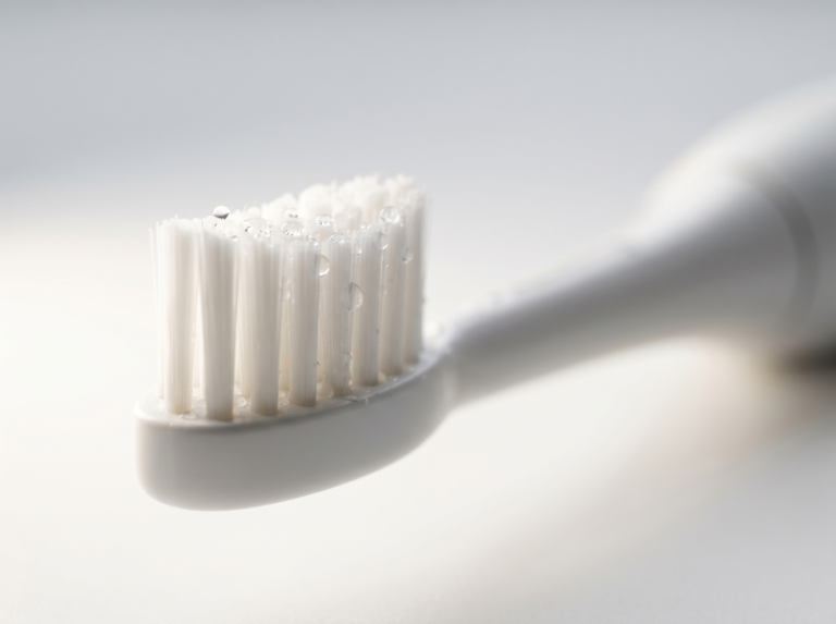 Higiene dental profesional: por qué no basta con el cepillo